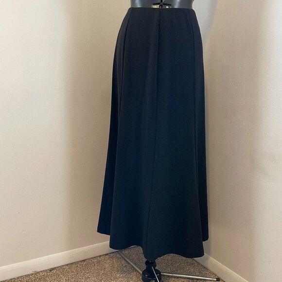 Kim Rogers Maxie Lightweight Black Skirt Womens Size 8 - Picture 1 of 4